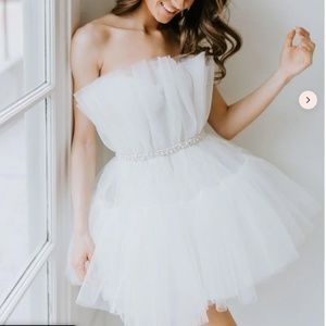 🥳❤️ NEW price reduction!! 🥳❤️ Untamed Petals - Millie Mini Gown Light Ivory